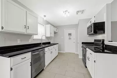 2518 Northern Drive, League City, TX 77573 - Photo 8