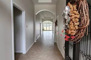 13705 Rainwater Dr, Pearland, TX 77584 - Photo 4