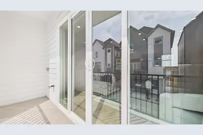602 Skyland Terrace Way, Houston, TX 77009 - Photo 18