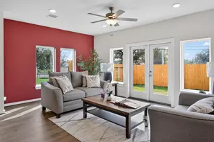 2011 Rocky Sharp Trl, Houston, TX 77088 - Photo 6