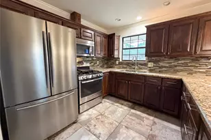 4207 Fallen Oaks Dr, Houston, TX 77091 - Photo 10