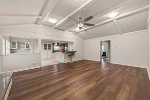 206 Briar Hill Dr, Houston, TX 77042 - Photo 14