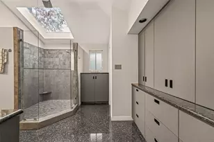 206 Briar Hill Dr, Houston, TX 77042 - Photo 40