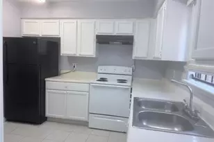 9901 Sharpcrest St, Houston, TX 77036 - Photo 6