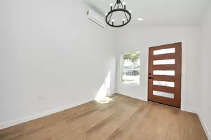 4218 T C Jester Blvd, Houston, TX 77018 - Photo 36