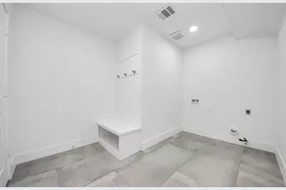 4218 T C Jester Blvd, Houston, TX 77018 - Photo 22