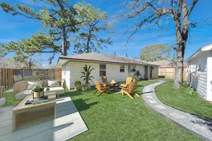 4218 T C Jester Blvd, Houston, TX 77018 - Photo 28