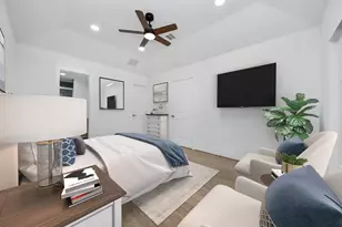 4218 T C Jester Blvd, Houston, TX 77018 - Photo 14