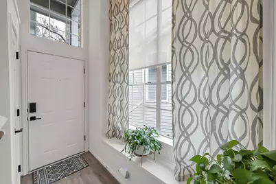 246 N Walden Elms Circle, The Woodlands, TX 77382 - Photo 4