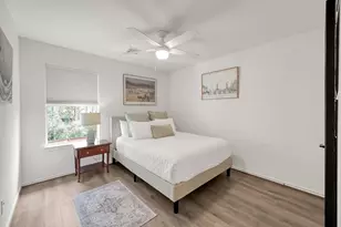 246 N Walden Elms Cir, The Woodlands, TX 77382 - Photo 30