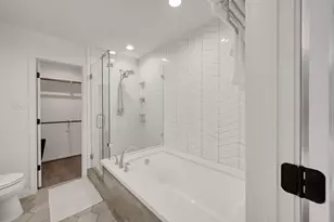 246 N Walden Elms Cir, The Woodlands, TX 77382 - Photo 24