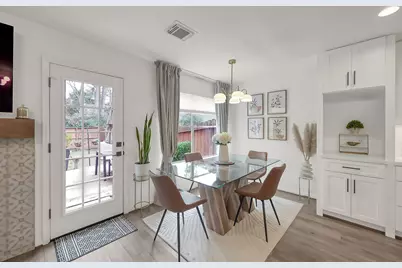 246 N Walden Elms Circle, The Woodlands, TX 77382 - Photo 18