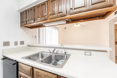 2120 Wilcrest Drive #107, Houston, TX 77042 - Photo 10