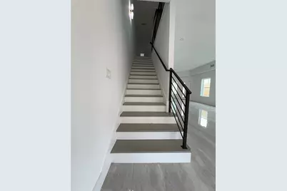 5014 Creekmont Drive, Houston, TX 77091 - Photo 22