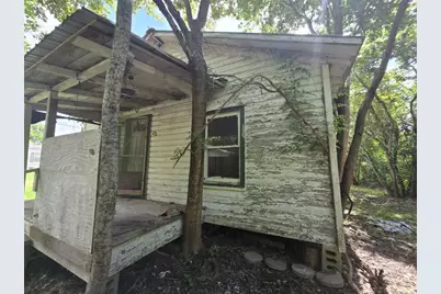 203 Cedar Circle, Daisetta, TX 77357 - Photo 2