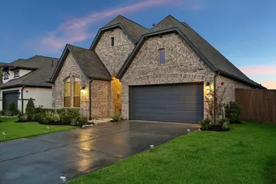 527 Rita Blanca Drive, Webster, TX 77598 - Photo 2