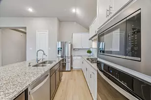 527 Rita Blanca Dr, Webster, TX 77598 - Photo 8