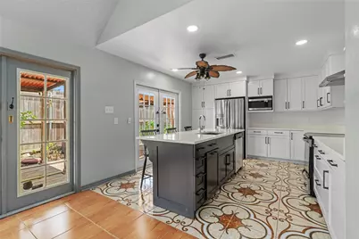 1513 Beaconshire Road, Houston, TX 77077 - Photo 10