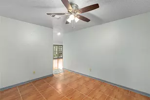 1513 Beaconshire Rd, Houston, TX 77077 - Photo 16