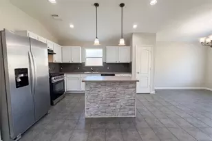 19822 Rippling Brook Ln, Tomball, TX 77375 - Photo 2