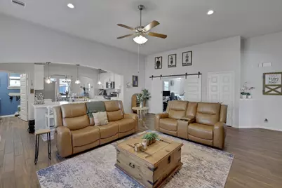 11706 Champions Gate Drive, Mont Belvieu, TX 77535 - Photo 10