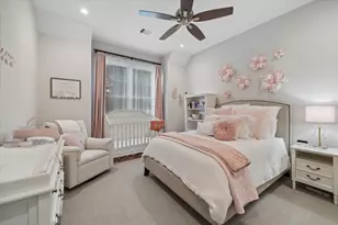 1500 Auline Ln, Houston, TX 77055 - Photo 32