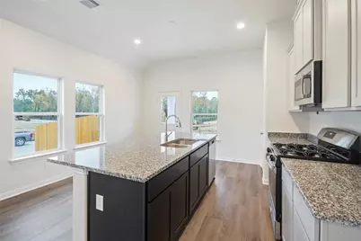 11703 Eclipse Drive, Willis, TX 77318 - Photo 8
