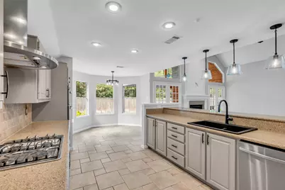 54 Sky Terrace Place, The Woodlands, TX 77381 - Photo 10