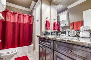 4 Island Green Ct, Kingwood, TX 77339 - Photo 30