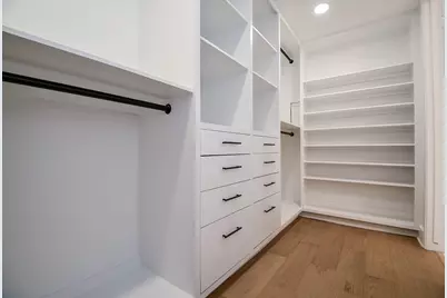 7528 Chevy Chase Drive, Houston, TX 77063 - Photo 20