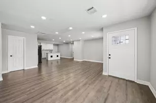 4311 Busiek St, Houston, TX 77022 - Photo 2