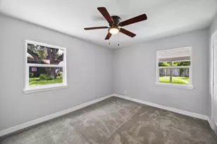 4311 Busiek St, Houston, TX 77022 - Photo 12