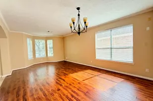 14910 White Forge Ln, Sugar Land, TX 77489 - Photo 2