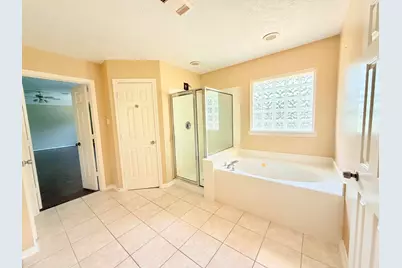 14910 White Forge Ln Lane, Sugar Land, TX 77498 - Photo 12