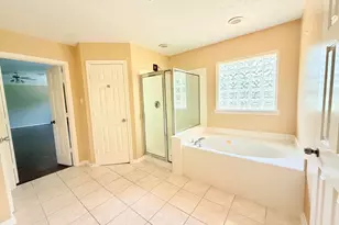 14910 White Forge Ln, Sugar Land, TX 77489 - Photo 12