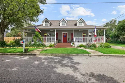 410 N Cochran Street, Bellville, TX 77418 - Photo 1