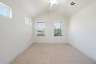 1838 Woodbend Village Ct, Houston, TX 77055 - Photo 18
