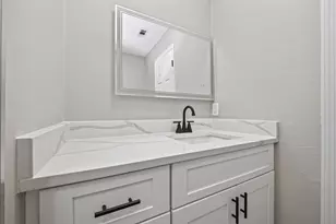 14814 McLeod Dr, Houston, TX 77060 - Photo 18