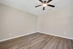 14814 McLeod Dr, Houston, TX 77060 - Photo 10