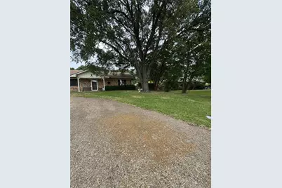636 E Kempner Street, Mabank, TX 75147 - Photo 4