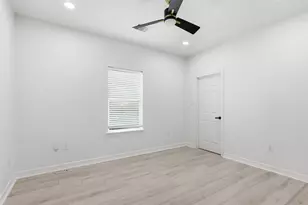 6037 S Acres Dr, Houston, TX 77048 - Photo 28