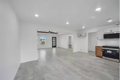 11702 Kelvin Court, Conroe, TX 77306 - Photo 12