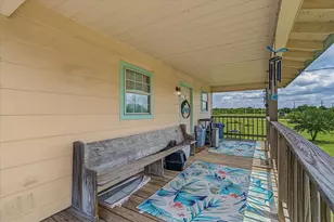 405 Oyster, Oak Island, TX 77514 - Photo 6