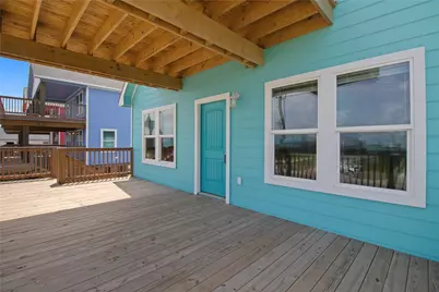 2031 Bluewater Hwy, Surfside Beach, TX 77541 - Photo 10