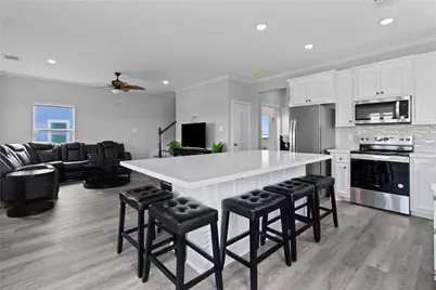 2031 Bluewater Hwy, Surfside Beach, TX 77541 - Photo 2