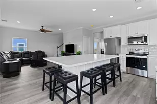 2031 Bluewater Hwy, Surfside Beach, TX 77541 - Photo 2