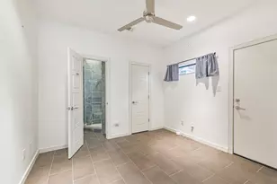 406 Pacific St, Houston, TX 77006 - Photo 6