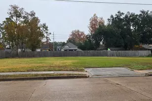 711 E Main St, Humble, TX 77338 - Photo 1