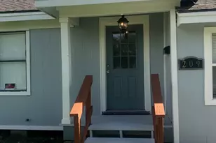 209 18th Ave N, Texas City, TX 77590 - Photo 2