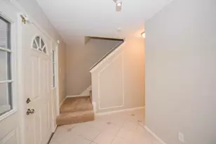 3423 Hidden Creek Dr, Sugar Land, TX 77479 - Photo 2